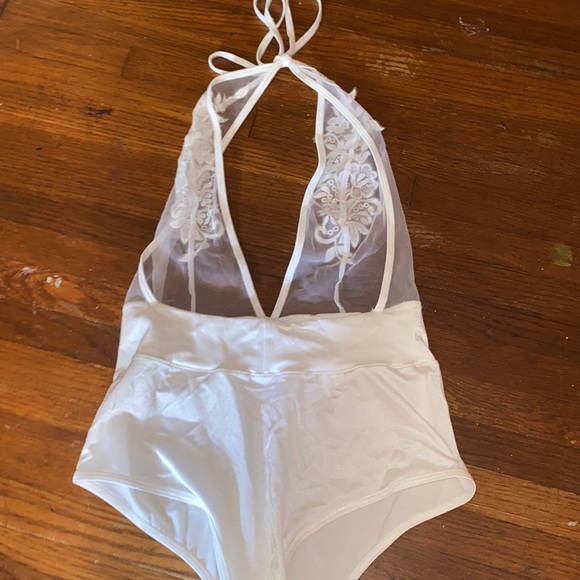 Mesh bodysuit - Picture 3 of 3